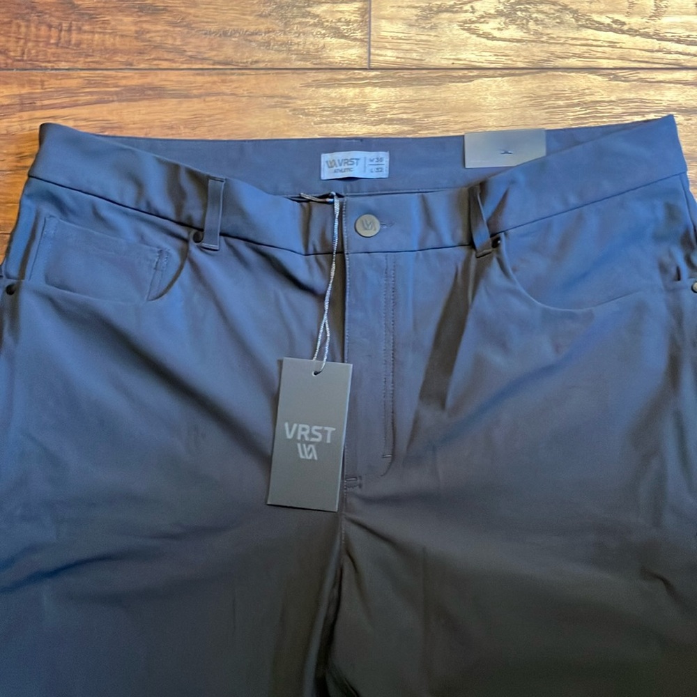 VRST men’s 5-pocket athletic fit stretch chino pants — NEVER WORN, NWT